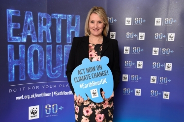 Caroline Dinenage - Earth Hour